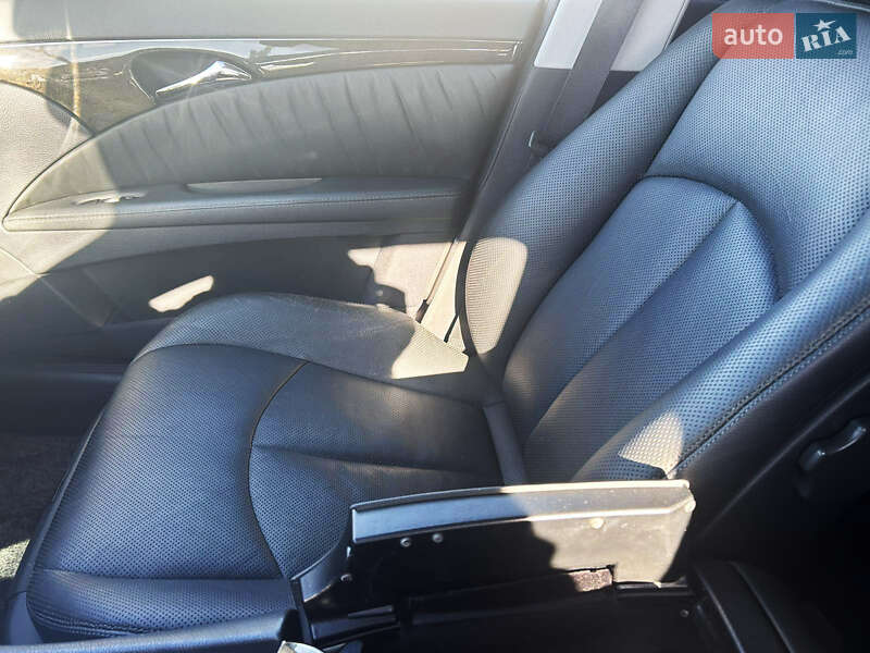 Седан Mercedes-Benz E-Class 2002 в Одесі фото 20 Седан Mercedes-Benz E-Class 2002 в Одесі