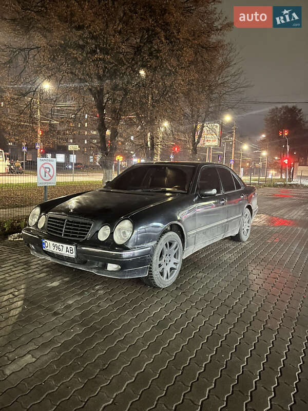 Седан Mercedes-Benz E-Class 2000 в Луцке