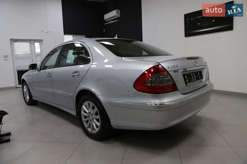 Седан Mercedes-Benz E-Class 2008 в Дрогобичі