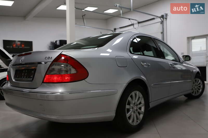 Седан Mercedes-Benz E-Class 2008 в Дрогобичі