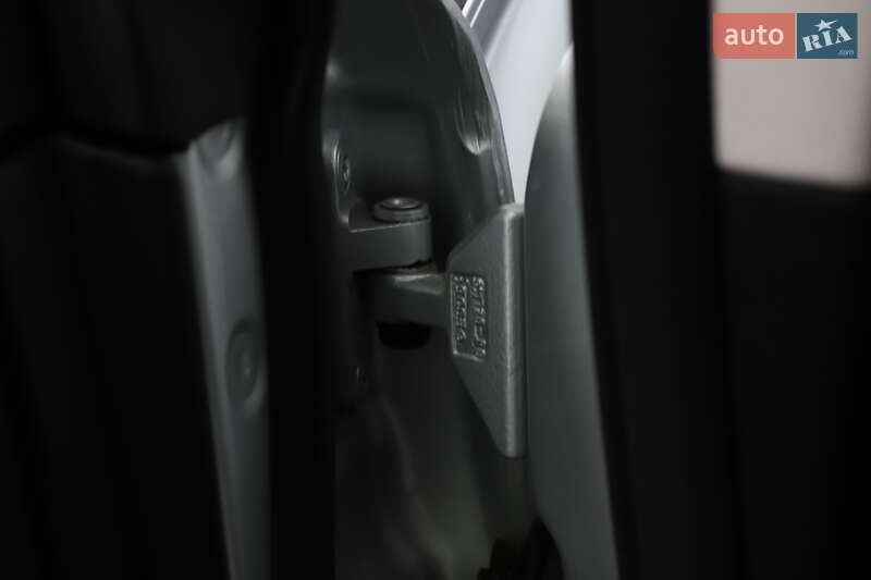 Седан Mercedes-Benz E-Class 2008 в Дрогобичі