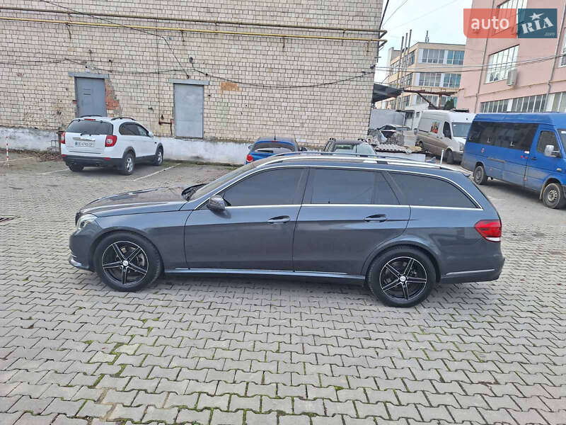 Седан Mercedes-Benz E-Class 2015 в Ивано-Франковске