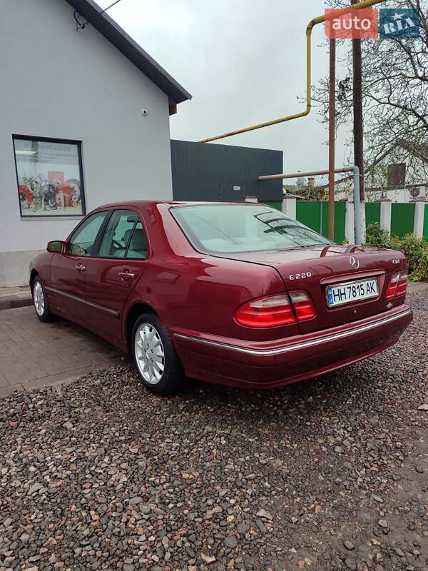 Mercedes-Benz E-Class 1999