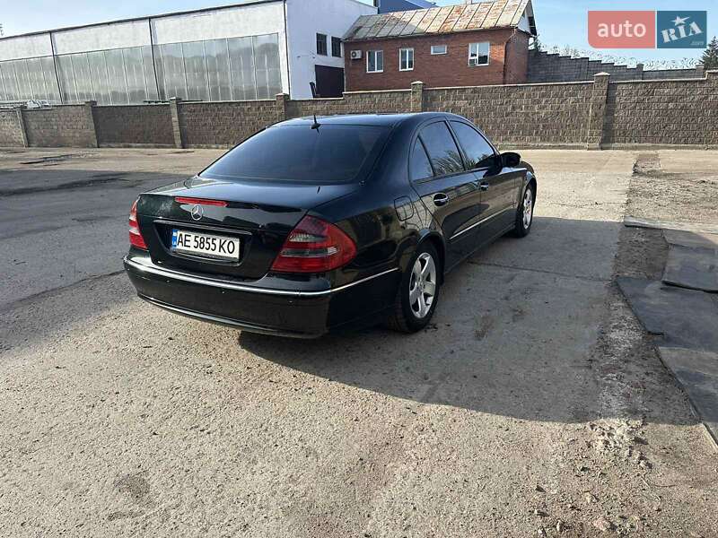 Седан Mercedes-Benz E-Class 2003 в Покрові