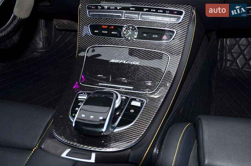 Седан Mercedes-Benz E-Class 2019 в Киеве