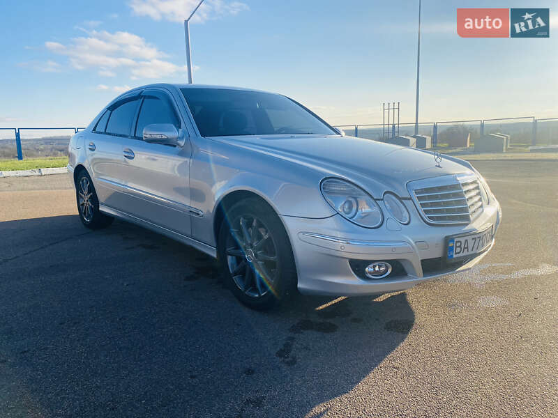 Седан Mercedes-Benz E-Class 2008 в Вільшанці