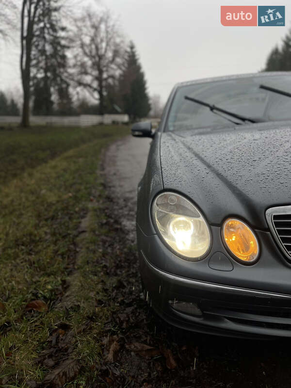 Седан Mercedes-Benz E-Class 2006 в Вінниці