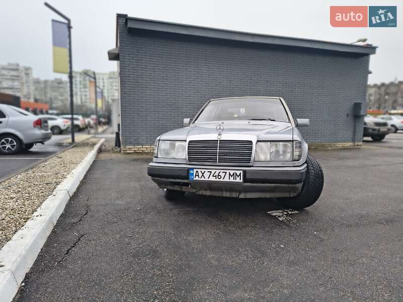 Седан Mercedes-Benz E-Class 1990 в Харкові фото 2 Седан Mercedes-Benz E-Class 1990 в Харкові