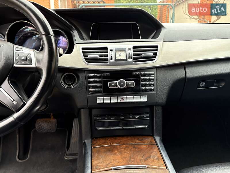 Седан Mercedes-Benz E-Class 2014 в Одесі