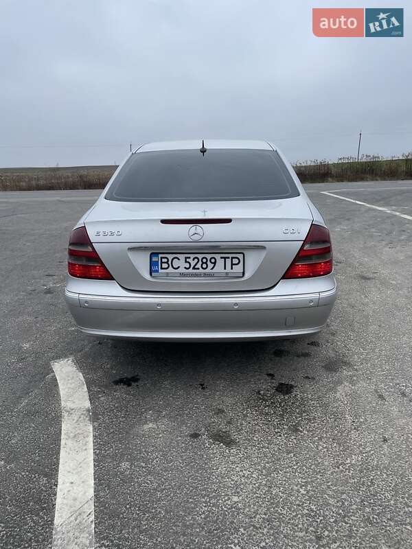 Седан Mercedes-Benz E-Class 2003 в Львові