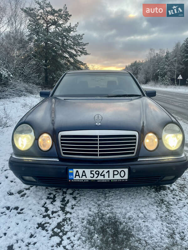Mercedes-Benz E-Class 1996 Mercedes-Benz E-Class 1996