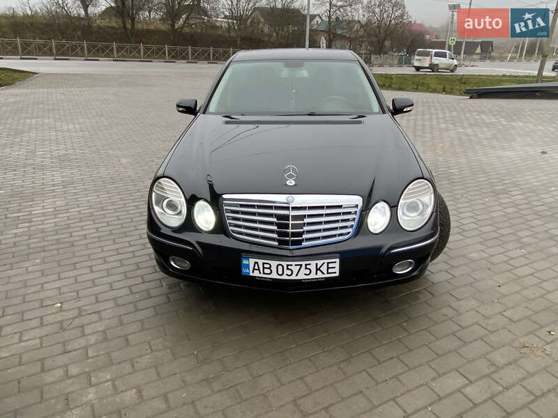 Седан Mercedes-Benz E-Class 2008 в Вишневце