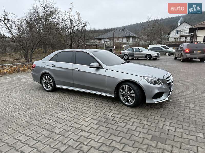 Седан Mercedes-Benz E-Class 2014 в Могилів-Подільському
