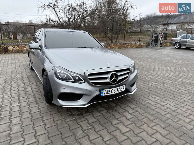 Седан Mercedes-Benz E-Class 2014 в Могилів-Подільському