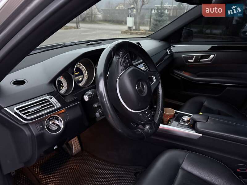 Седан Mercedes-Benz E-Class 2014 в Могилів-Подільському