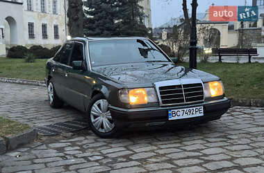Седан Mercedes-Benz E-Class 1991 в Жовкві