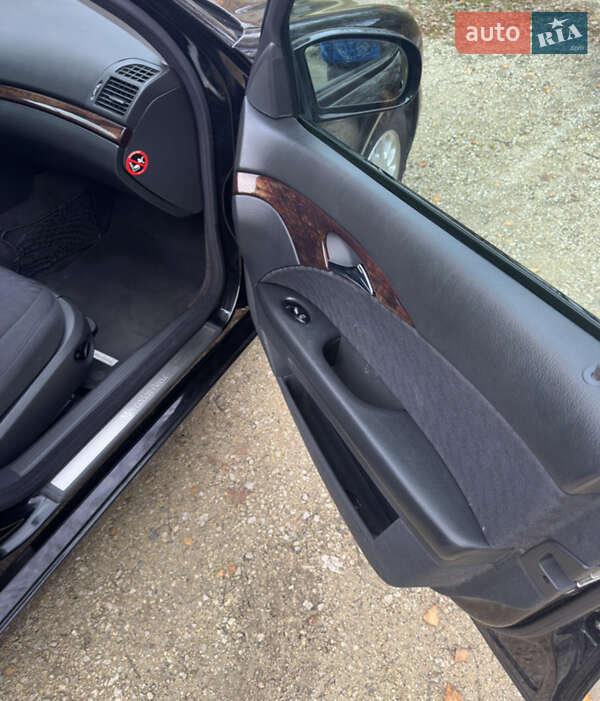Седан Mercedes-Benz E-Class 2004 в Львове