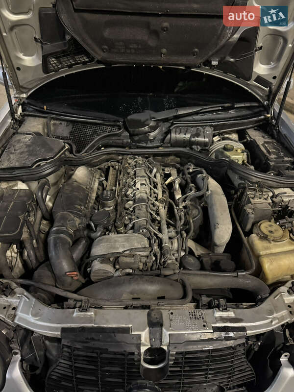 Седан Mercedes-Benz E-Class 2001 в Кривому Розі