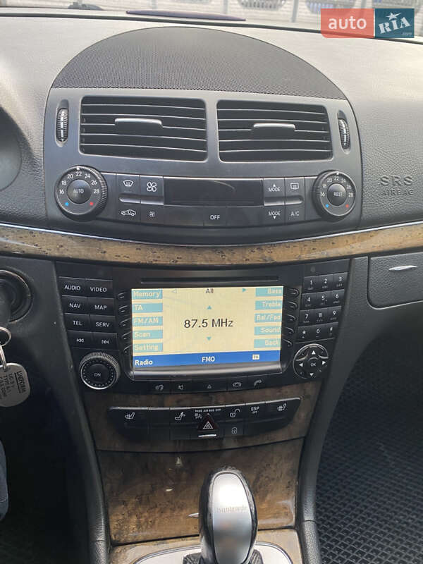 Седан Mercedes-Benz E-Class 2006 в Кіцмані