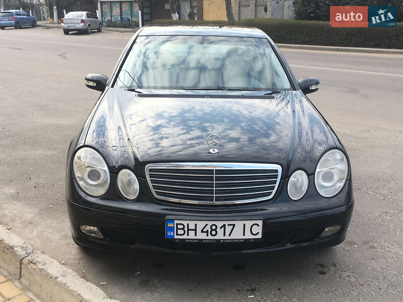 Mercedes-Benz E-Class 2004 Mercedes-Benz E-Class 2004