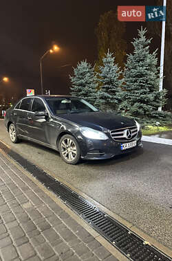 Седан Mercedes-Benz E-Class 2014 в Киеве