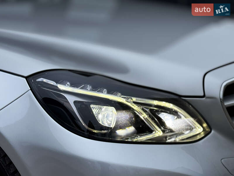 Седан Mercedes-Benz E-Class 2015 в Львові