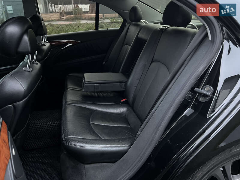 Седан Mercedes-Benz E-Class 2003 в Вінниці