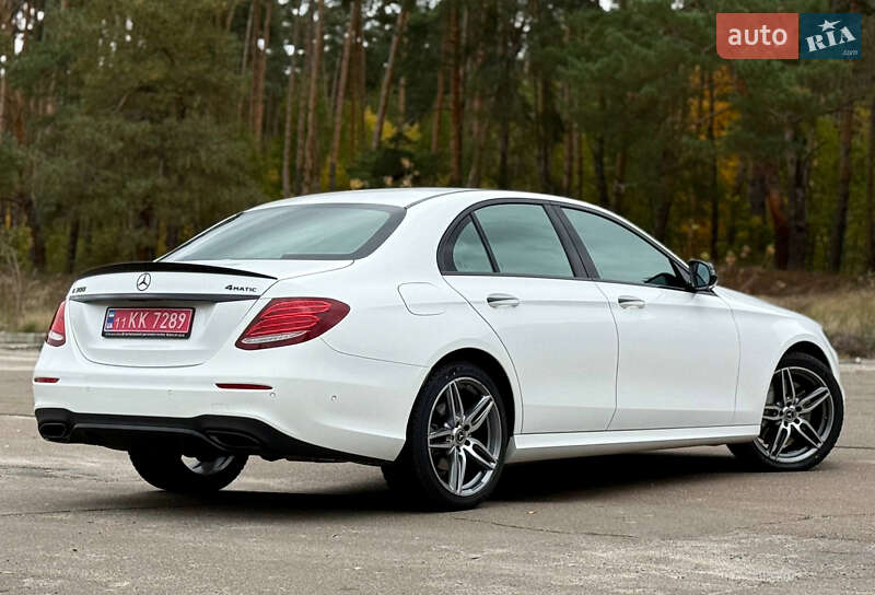 Седан Mercedes-Benz E-Class 2020 в Києві