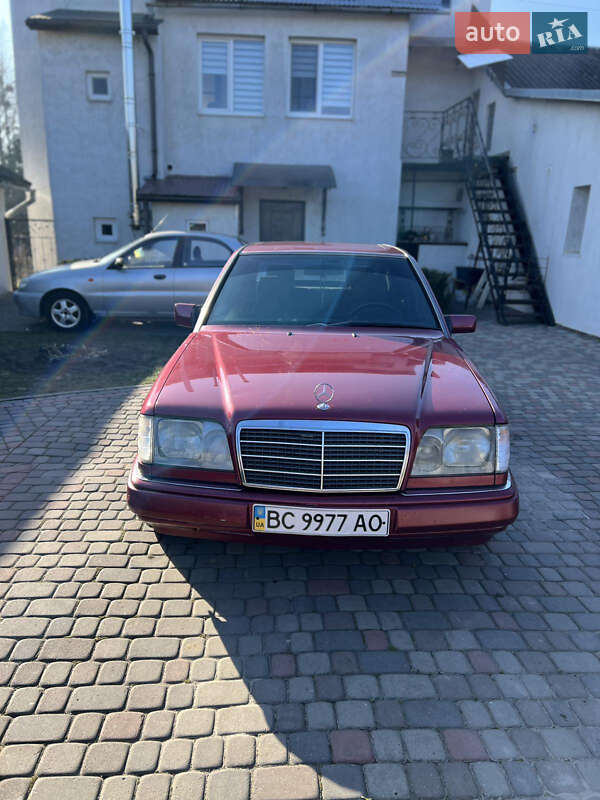 Mercedes-Benz E-Class 1995