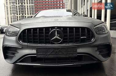 Седан Mercedes-Benz E-Class 2022 в Києві