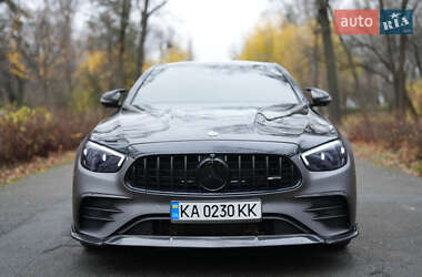 Седан Mercedes-Benz E-Class 2022 в Києві