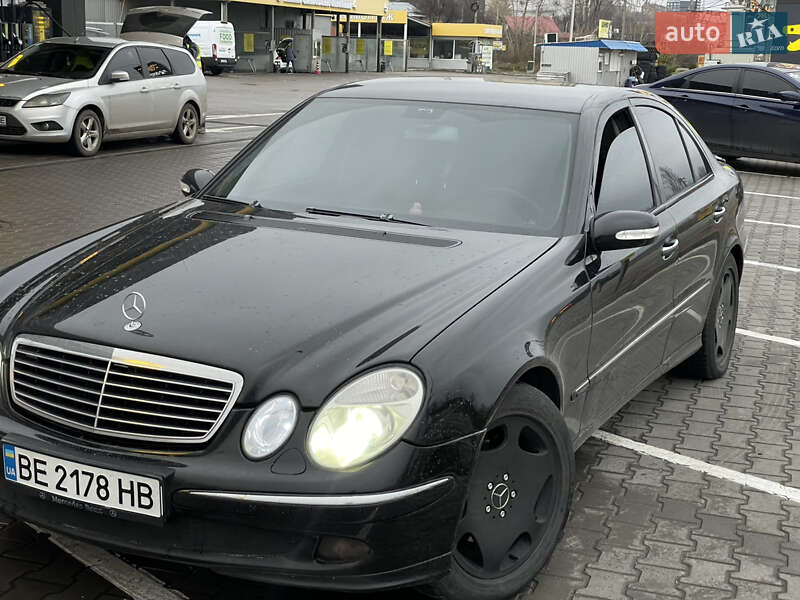 Mercedes-Benz E-Class 2005 Mercedes-Benz E-Class 2005