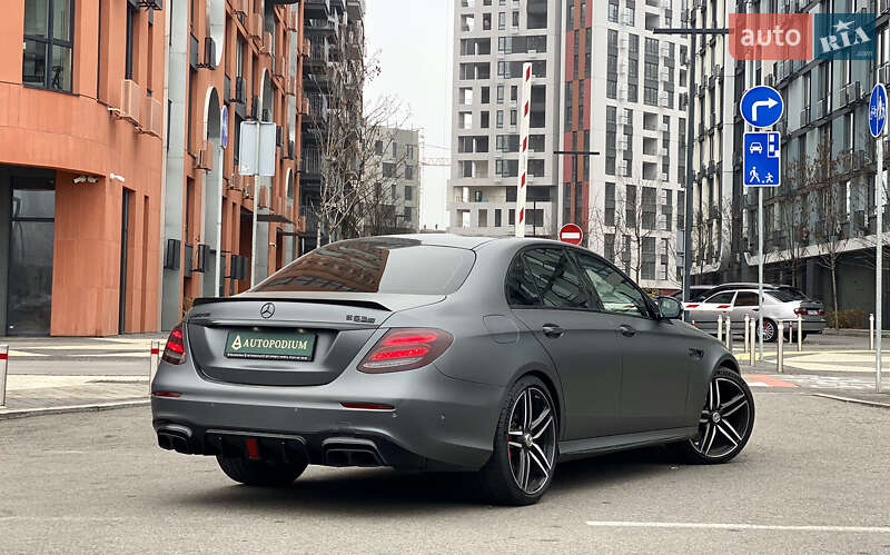 Седан Mercedes-Benz E-Class 2018 в Києві