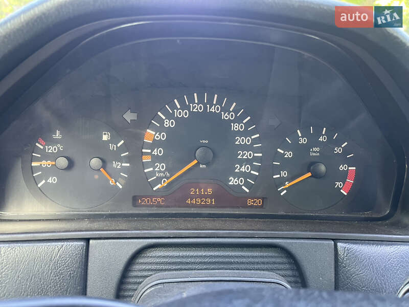 Седан Mercedes-Benz E-Class 1997 в Одессе