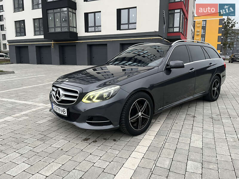 Седан Mercedes-Benz E-Class 2015 в Івано-Франківську