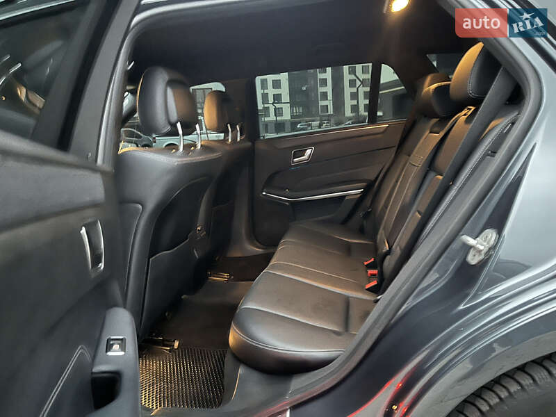 Седан Mercedes-Benz E-Class 2015 в Івано-Франківську