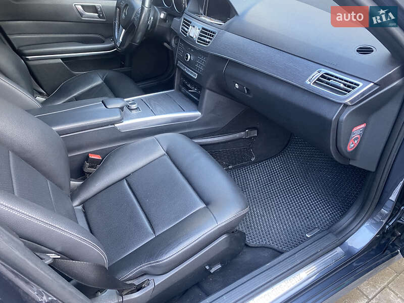 Седан Mercedes-Benz E-Class 2015 в Івано-Франківську
