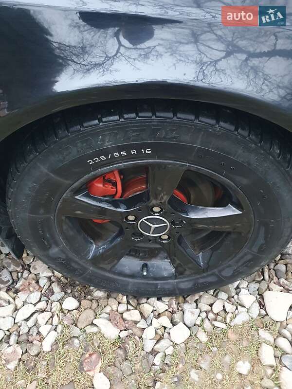 Седан Mercedes-Benz E-Class 2003 в Косове фото 27 Седан Mercedes-Benz E-Class 2003 в Косове