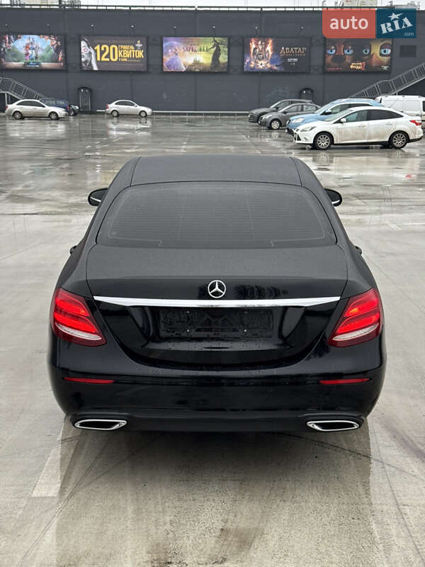 Седан Mercedes-Benz E-Class 2019 в Києві