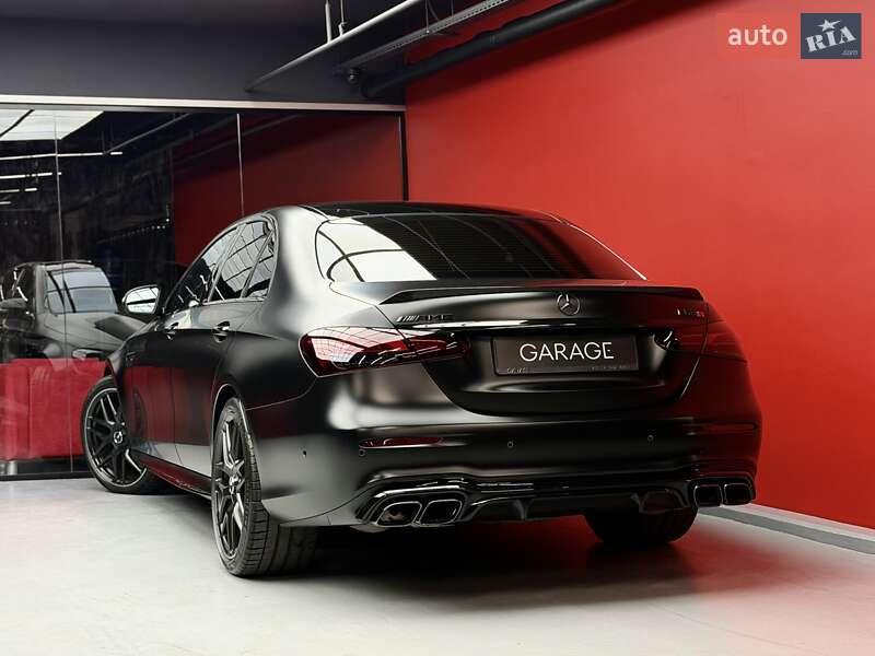 Седан Mercedes-Benz E-Class 2021 в Києві