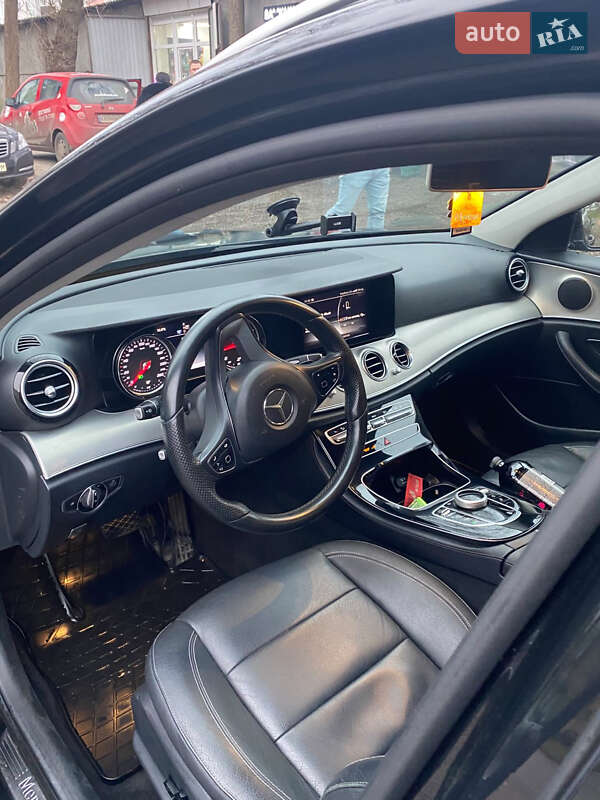 Универсал Mercedes-Benz E-Class 2016 в Киеве