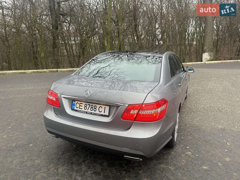 Седан Mercedes-Benz E-Class 2009 в Чернівцях