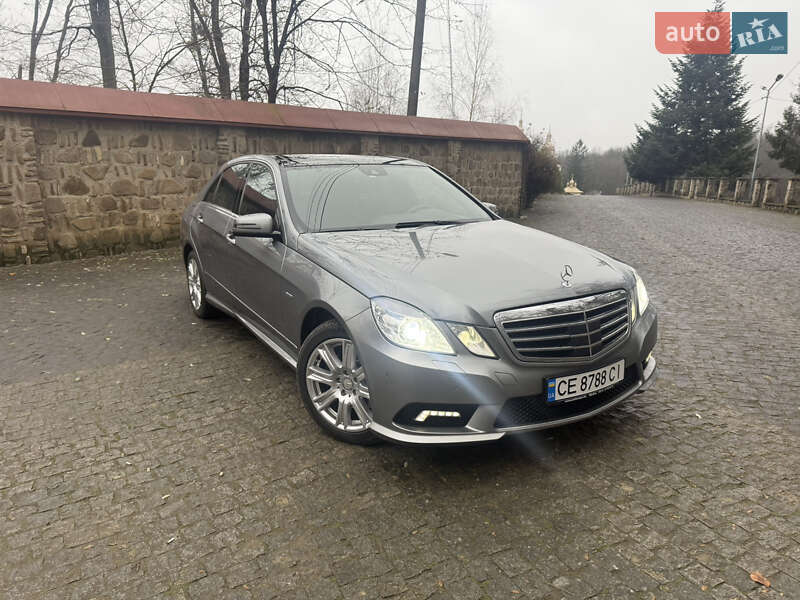 Седан Mercedes-Benz E-Class 2009 в Чернівцях