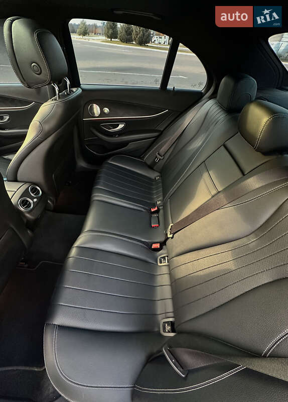Седан Mercedes-Benz E-Class 2016 в Ровно фото 15 Седан Mercedes-Benz E-Class 2016 в Ровно