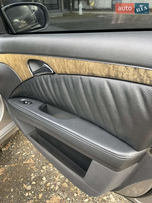 Універсал Mercedes-Benz E-Class 2005 в Хусті фото 37 Універсал Mercedes-Benz E-Class 2005 в Хусті