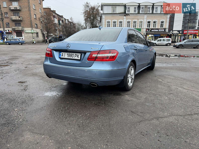 Седан Mercedes-Benz E-Class 2011 в Липовой Долине фото 2 Седан Mercedes-Benz E-Class 2011 в Липовой Долине