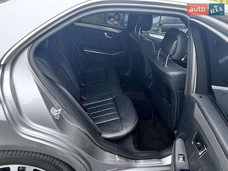 Седан Mercedes-Benz E-Class 2014 в Бучі
