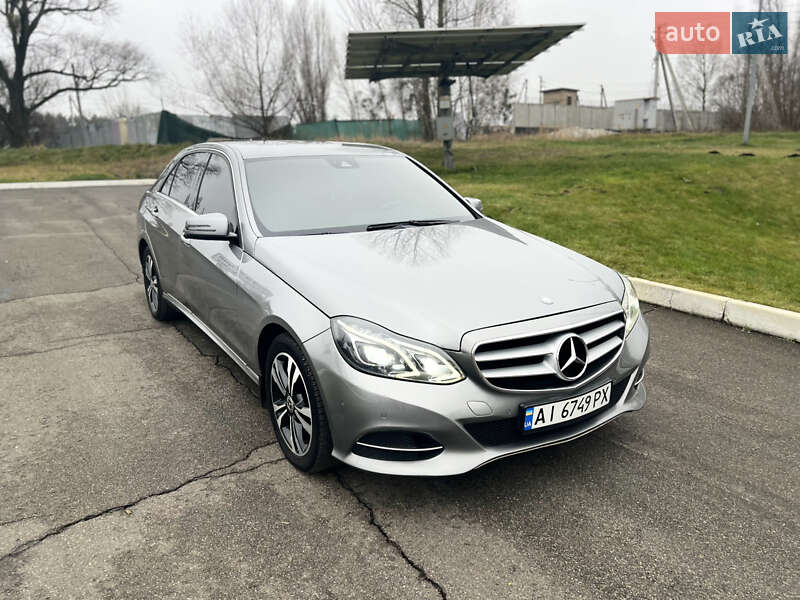 Седан Mercedes-Benz E-Class 2014 в Бучі