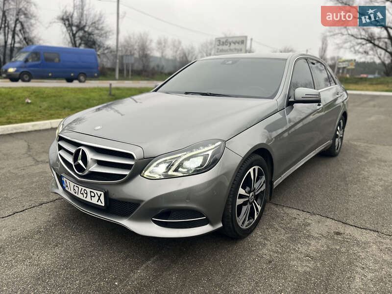 Седан Mercedes-Benz E-Class 2014 в Бучі