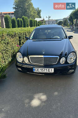Седан Mercedes-Benz E-Class 2004 в Черновцах